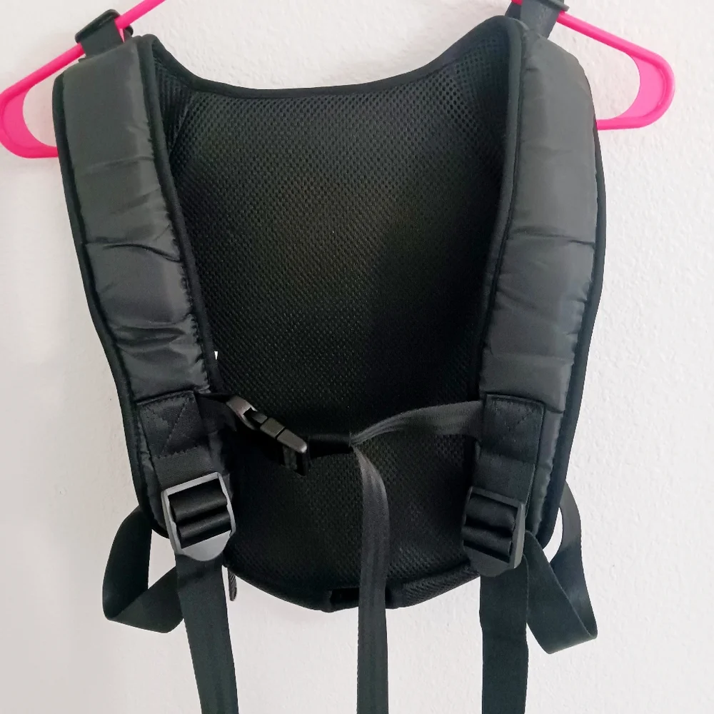 Pawaboo Black Pet Carrier Backpack, NWOT. Size S